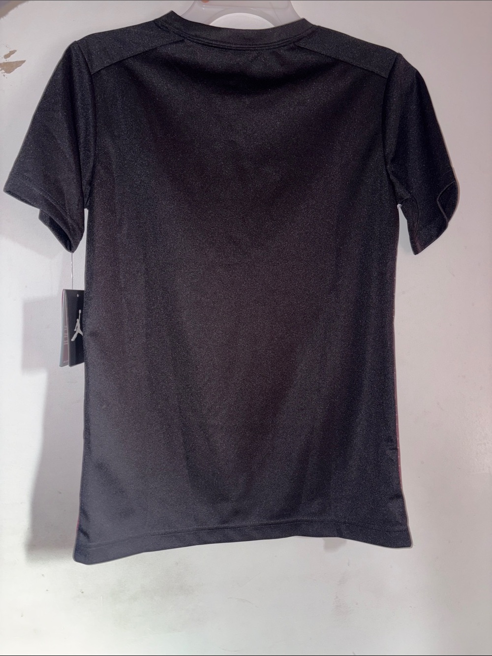 Boys Jordan Black and Red Graphic Short Sleeve size Large - Picture 2 of 6